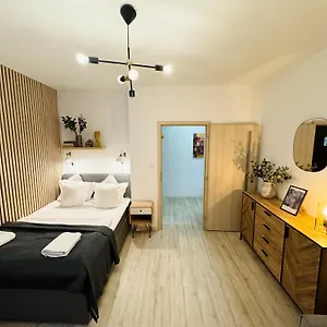 Nicelovely & Dlouha Apartament